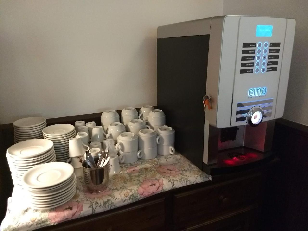 Hotel Ristorante Sassi Rossi Taceno Dış mekan fotoğraf