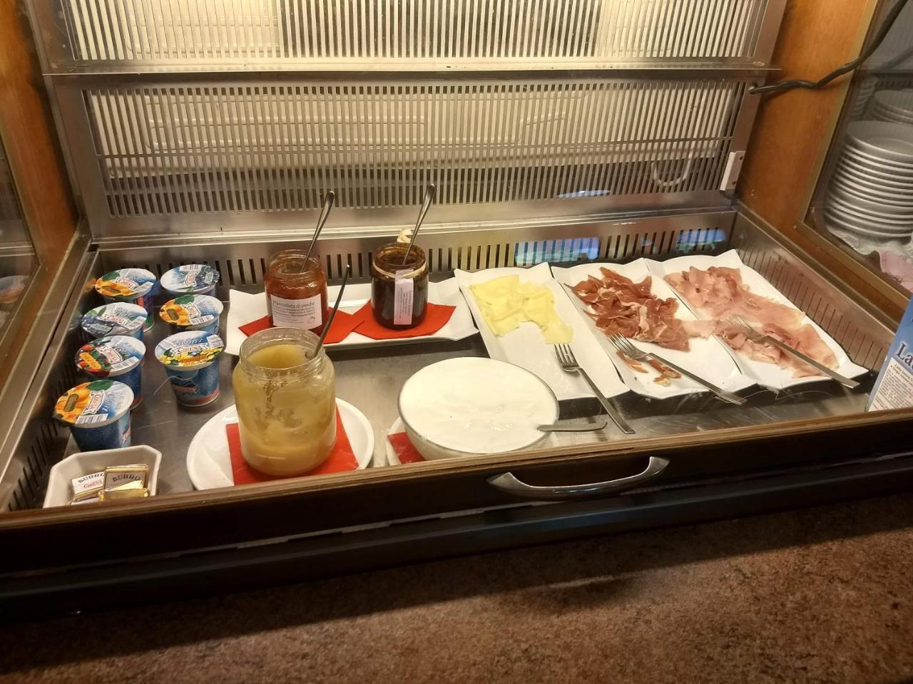 Hotel Ristorante Sassi Rossi Taceno Dış mekan fotoğraf