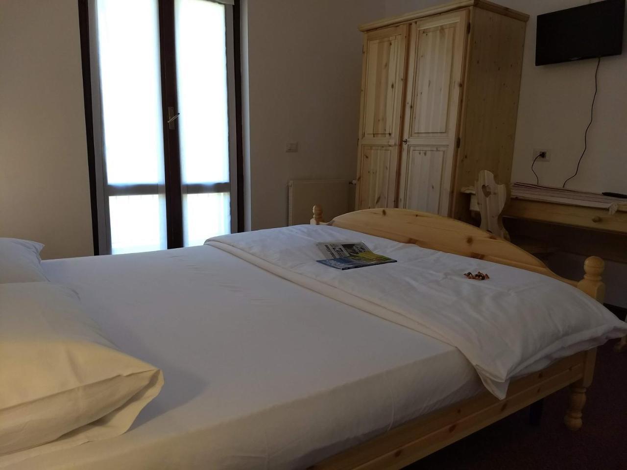 Hotel Ristorante Sassi Rossi Taceno Dış mekan fotoğraf